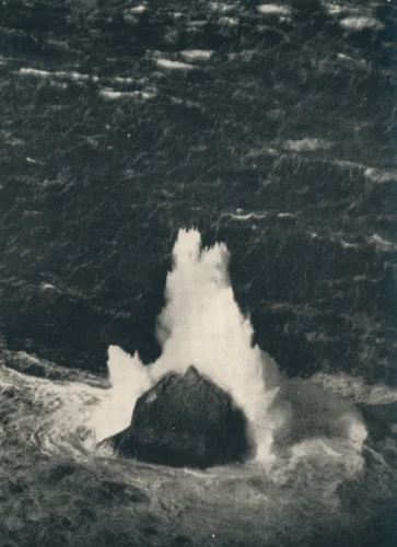 Garry Loughlin_What Makes an Island